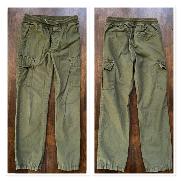 GAP Boys Lightweight Cargo Pants - Picture 3 of 9